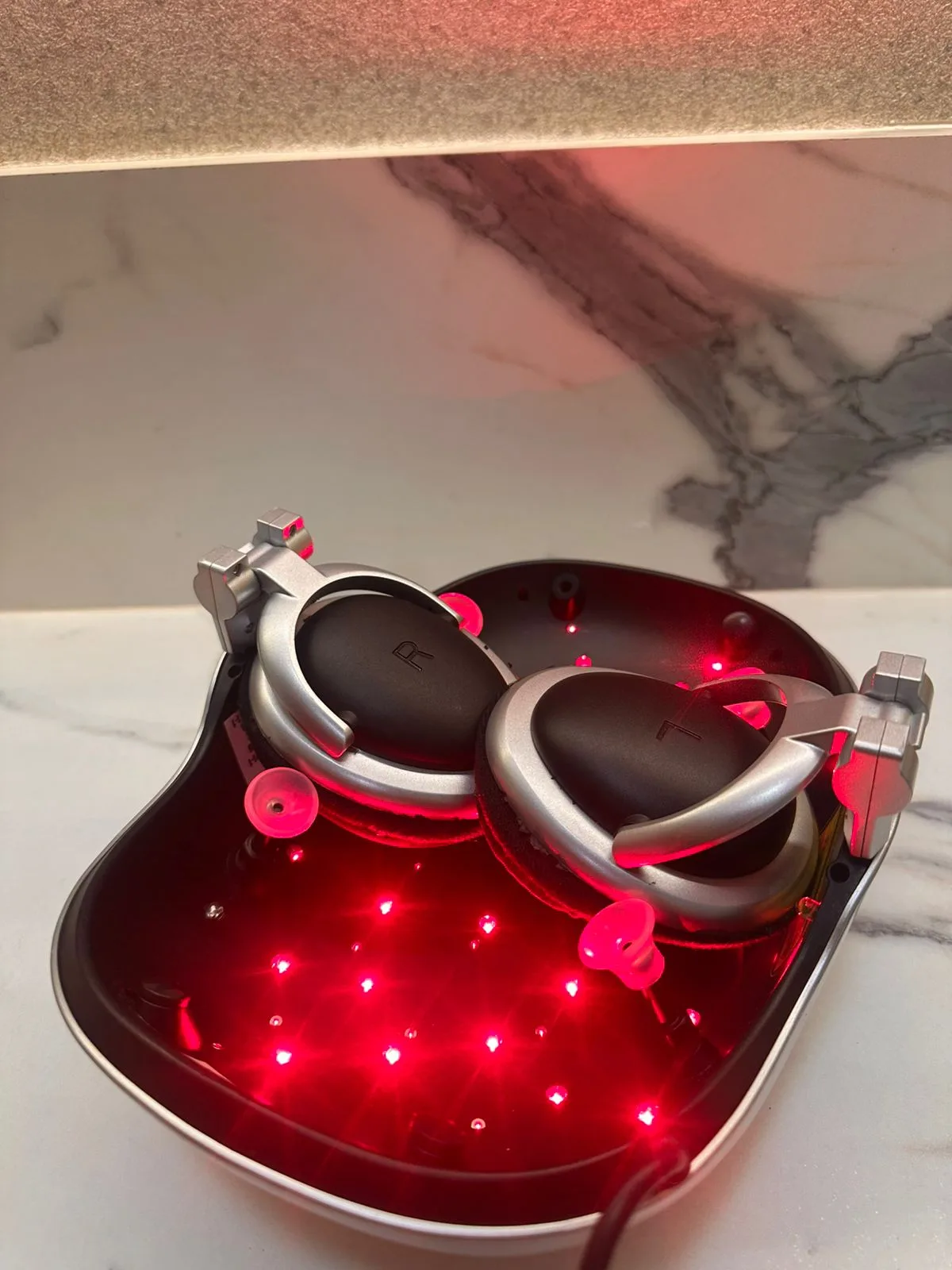 Equipamento de fototerapia LED para tratamentos dermatológicos